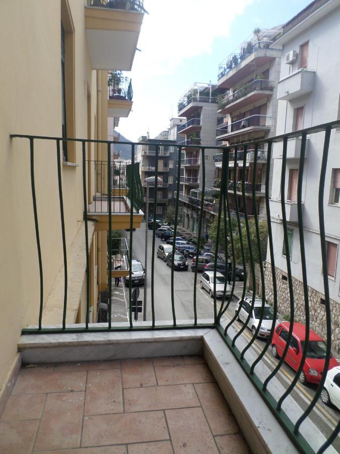 Residenza Regina Margherita Castellammare di Stabia Exterior foto